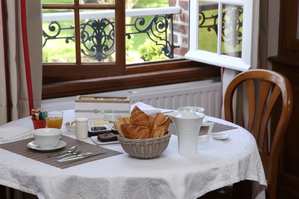Manoir Le Mesnil Bed & Breakfast Saint-Martin-aux-Chartrains Ngoại thất bức ảnh